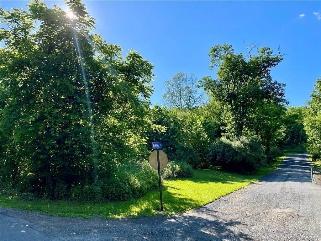 5. Residential for Sale at 1 Walnut Hill Road Warwick, New York 10990 United States