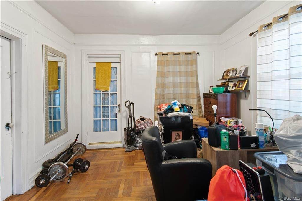 5. Residential Income for Sale at 854 E 229th Street Bronx, New York 10466 United States