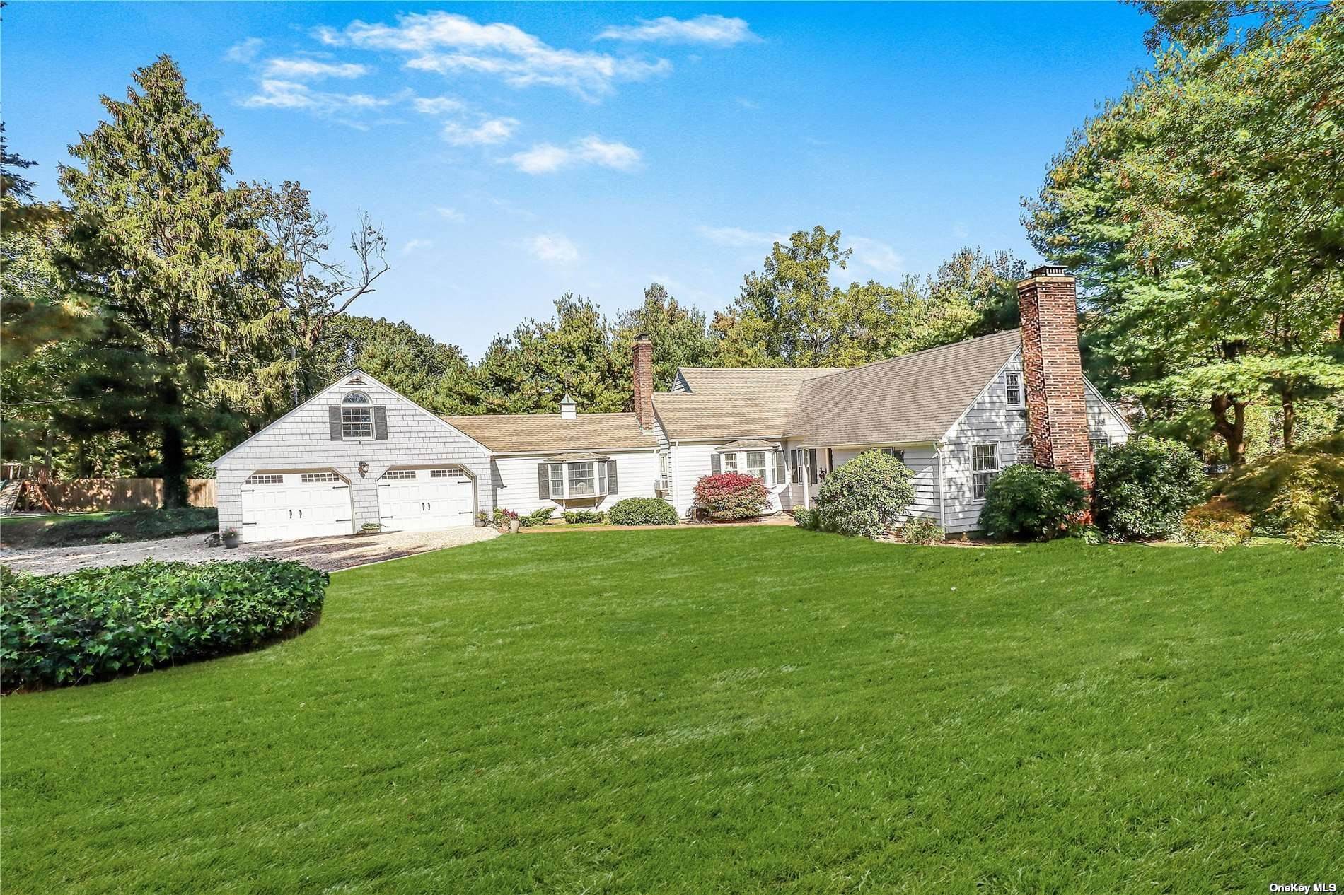 6. Residential for Sale at 250 Berry Hill Road Syosset, New York 11791 United States