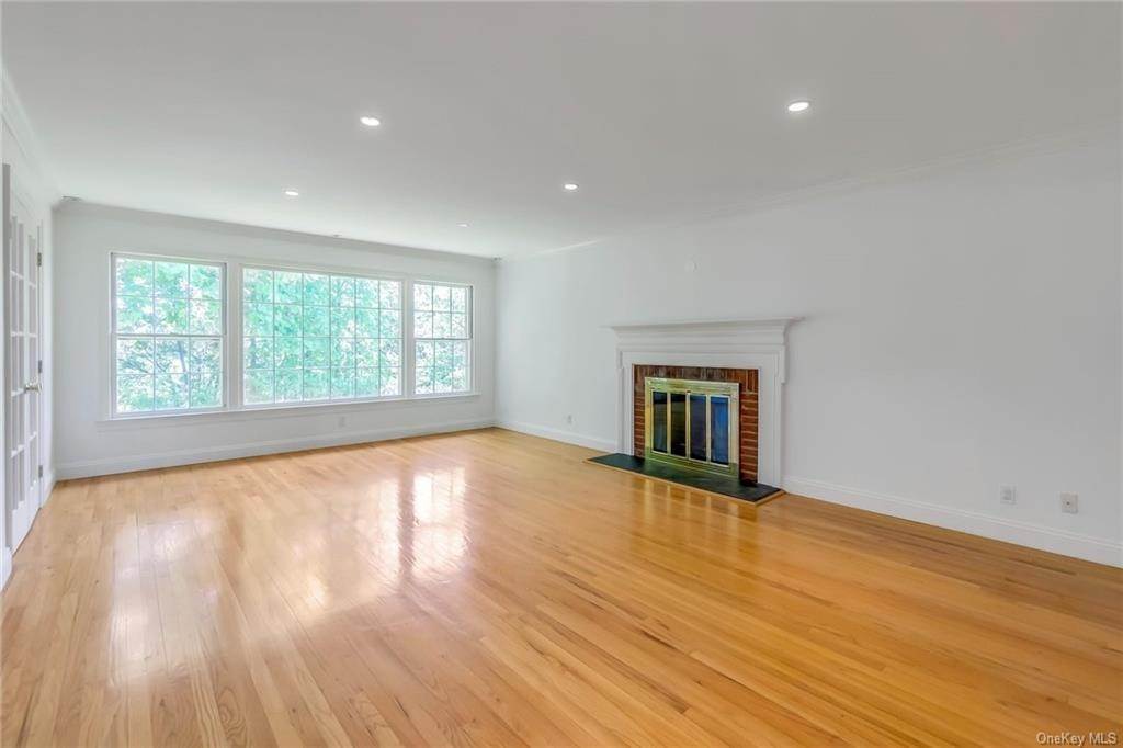 6. Residential for Sale at 45 Heatherbloom Road White Plains, New York 10605 United States
