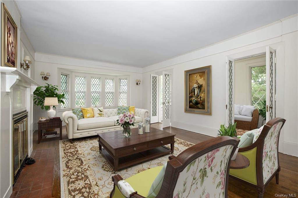 6. Residential for Sale at 12 Park Avenue Bronxville, New York 10708 United States