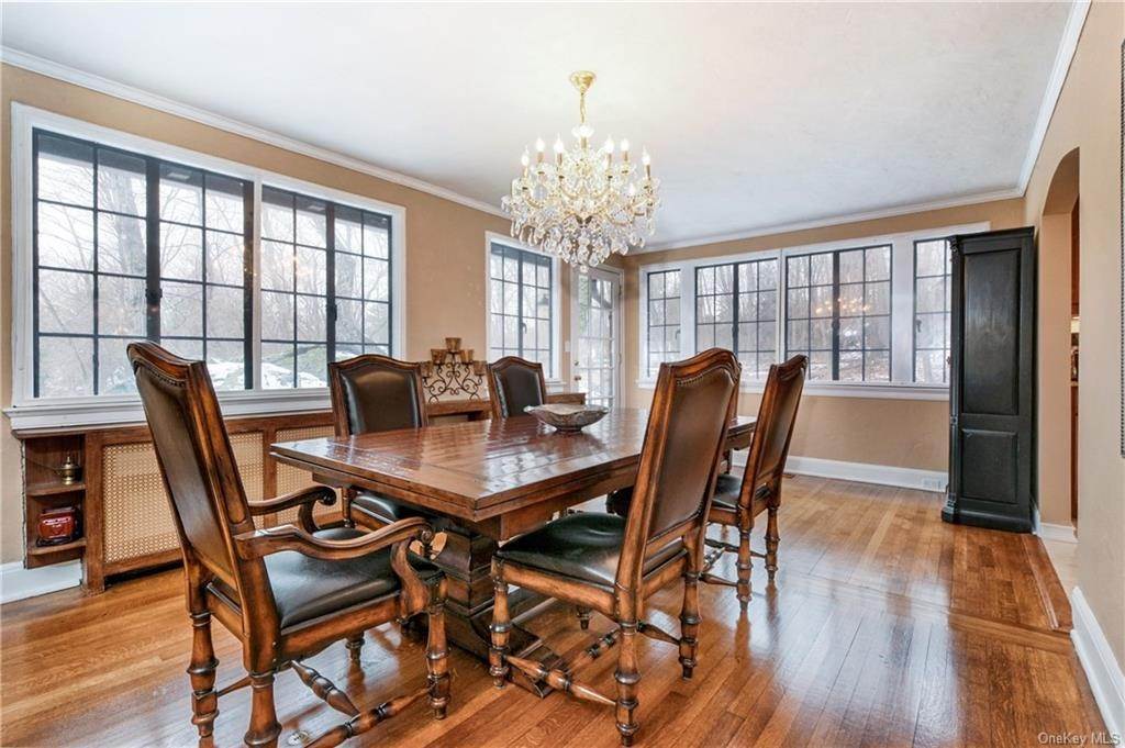7. Residential for Sale at 14 Brook Lane Cortlandt Manor, New York 10567 United States