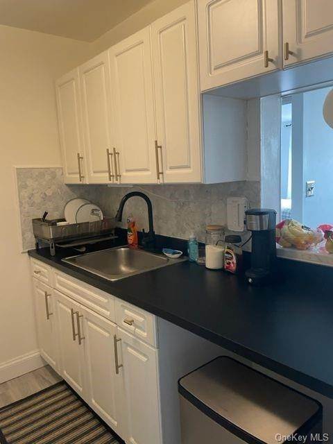 7. Residential for Sale at 1874 Pelham Parkway S # 5F Bronx, New York 10461 United States
