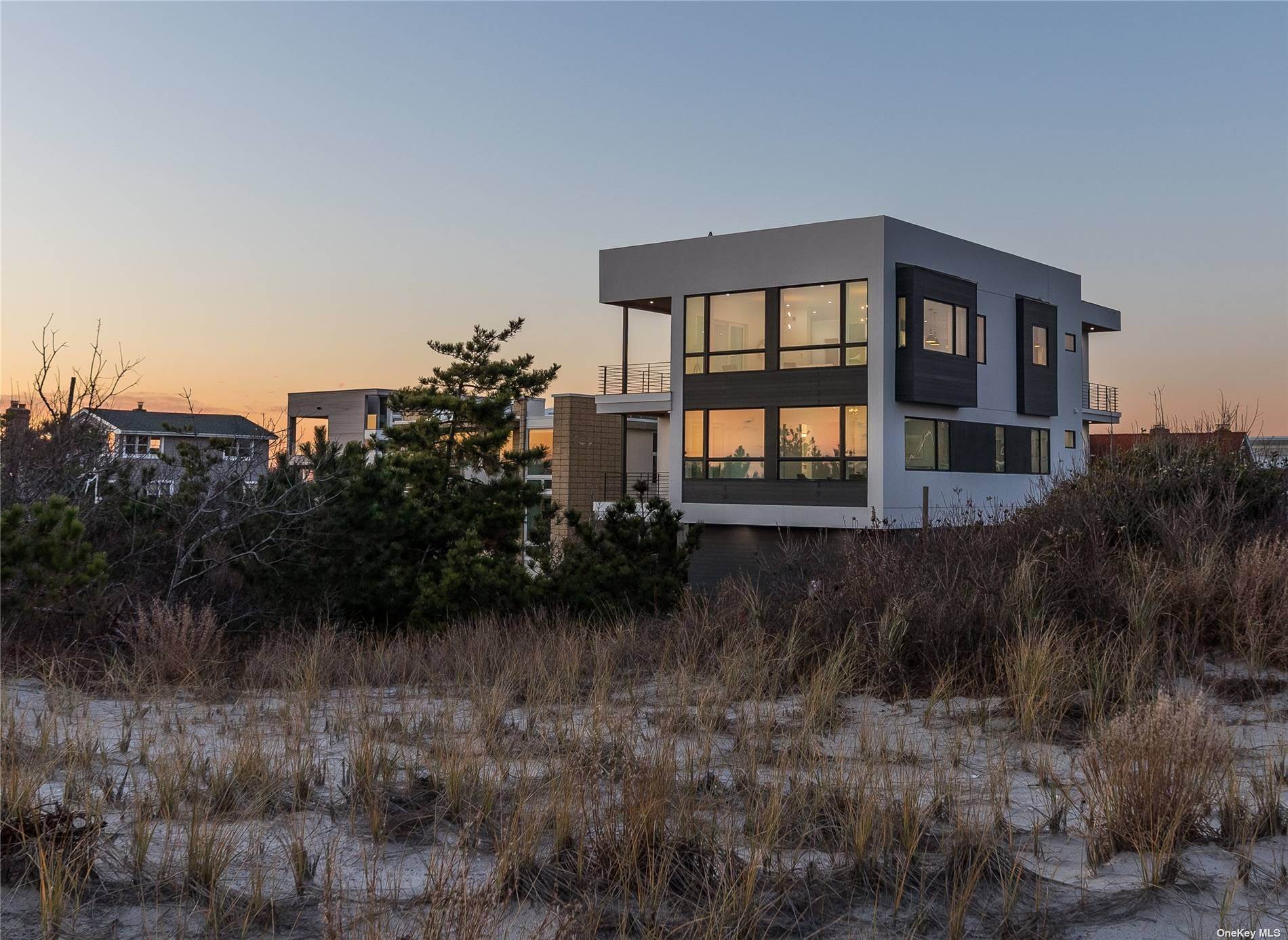 8. Residential for Sale at 44 Bath Street Lido Beach, New York 11561 United States