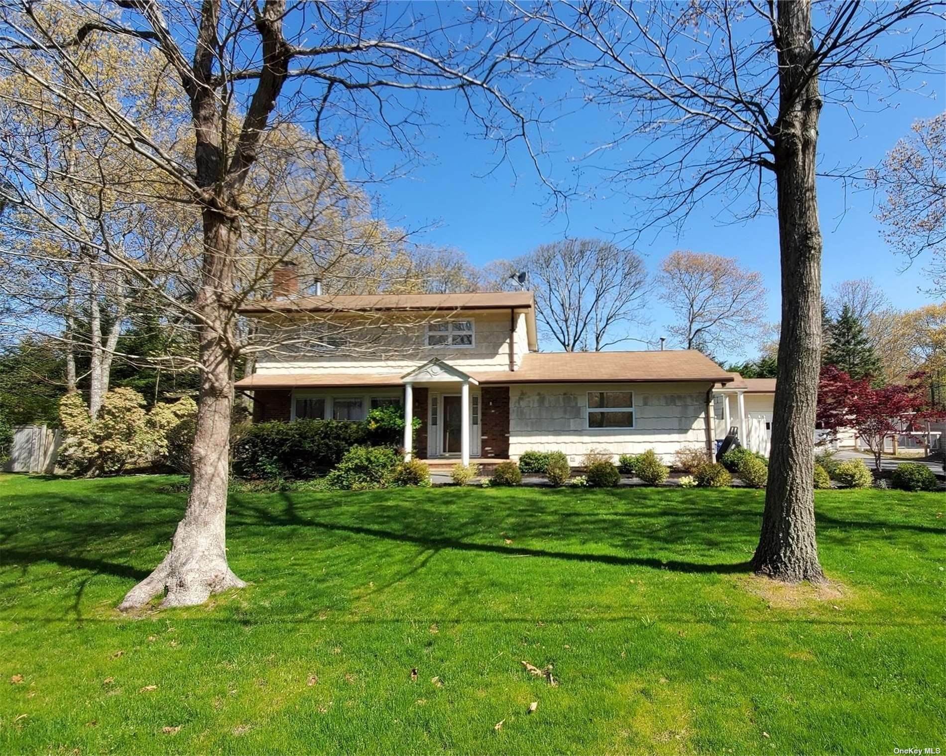 8. Residential for Sale at 34 Norwood Road Hampton Bays, New York 11946 United States