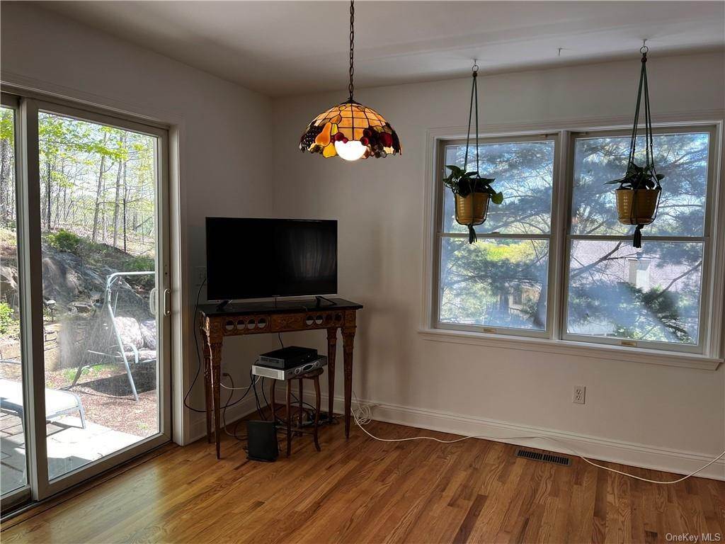 9. Residential for Sale at 18 Lewis Avenue Dobbs Ferry, New York 10522 United States