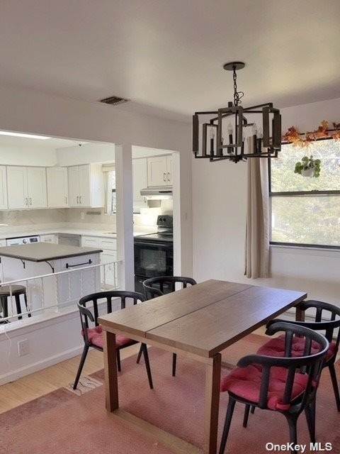 9. Residential for Sale at 24 Belmont Avenue # C Plainview, New York 11803 United States