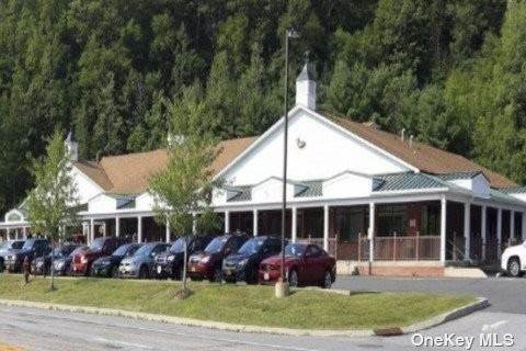 Commercial for Sale at 549 Route 17 Tuxedo Park, New York 10987 United States