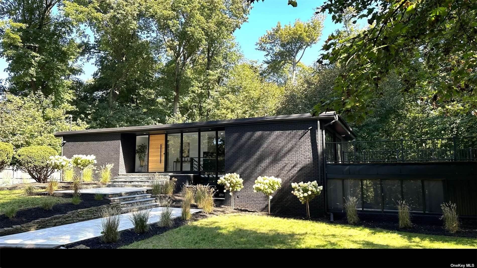 Single Family Homes for Sale at 61 Sandy Hill Road Oyster Bay, New York 11771 United States