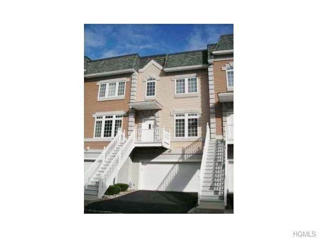 Single Family Homes at 71 Alexander Court Nanuet, New York 10954 United States