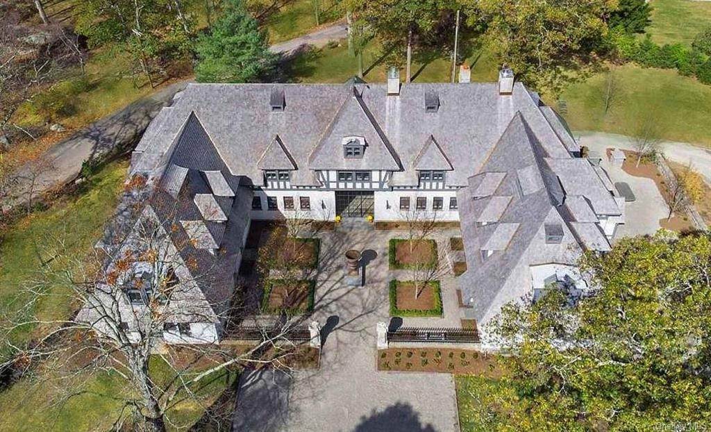 2. Single Family Homes for Sale at 76 Summit Road Tuxedo Park, New York 10987 United States