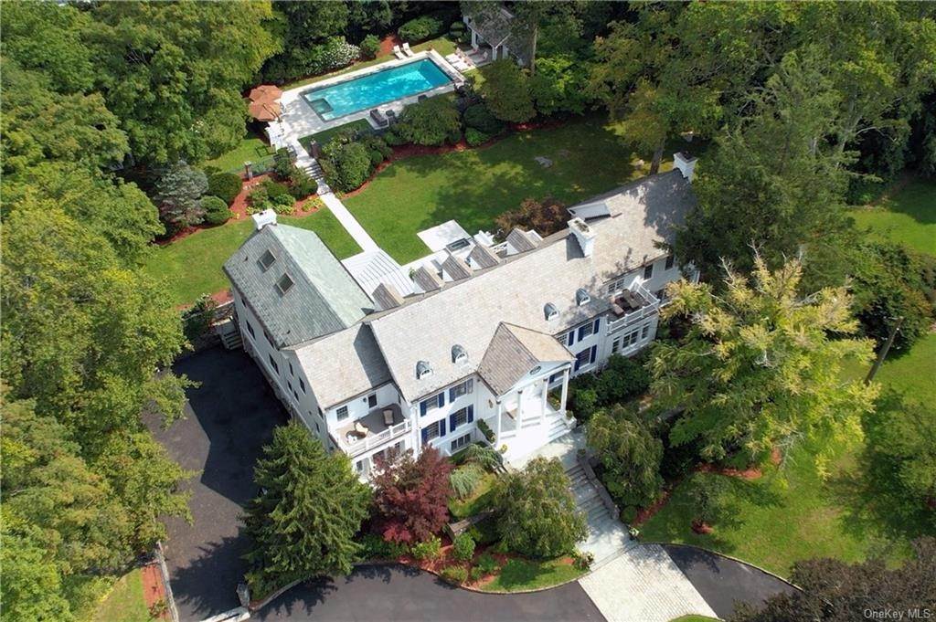 Single Family Homes for Sale at 17 Heathcote Road Scarsdale, New York 10583 United States