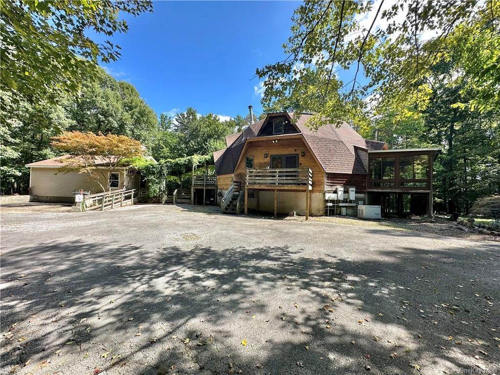 Single Family Homes for Sale at 106 Post Road Slate Hill, New York 10973 United States