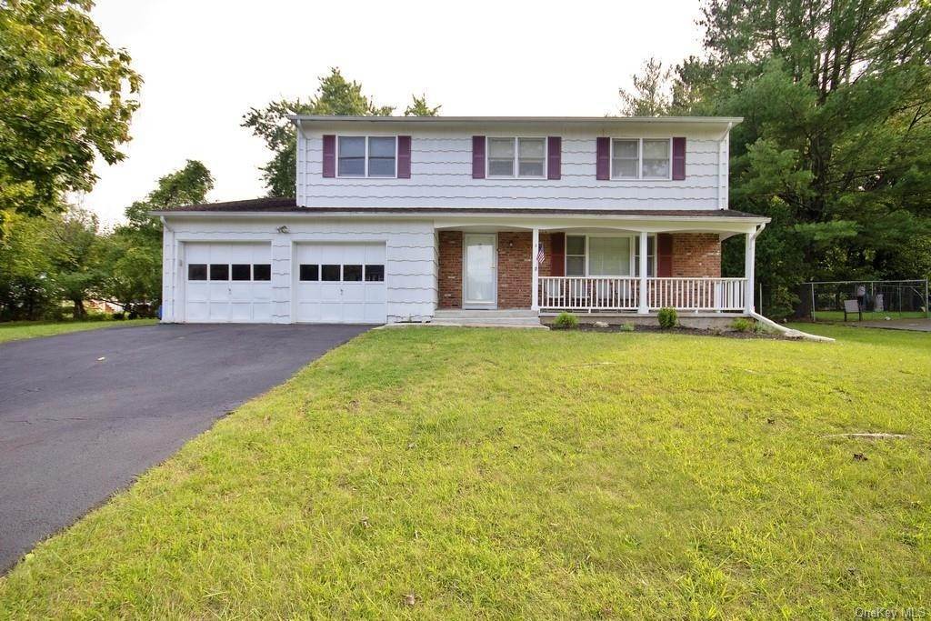 Single Family Homes 为 销售 在 5 Mountainview Drive Thiells, 纽约 10984 美国