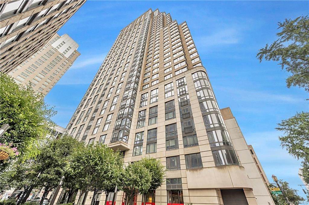 Single Family Homes for Sale at 10 City Place # 30d White Plains, New York 10601 United States
