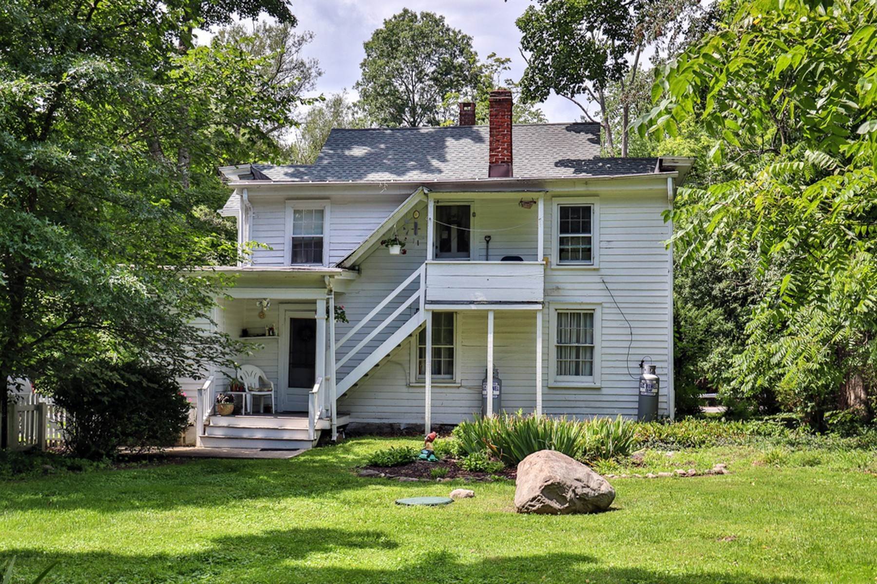 9. Multi-Family Homes for Sale at Farm House Two Family on 3.3 Acres 579 County Route 50 Road New Hampton, New York 10958 United States