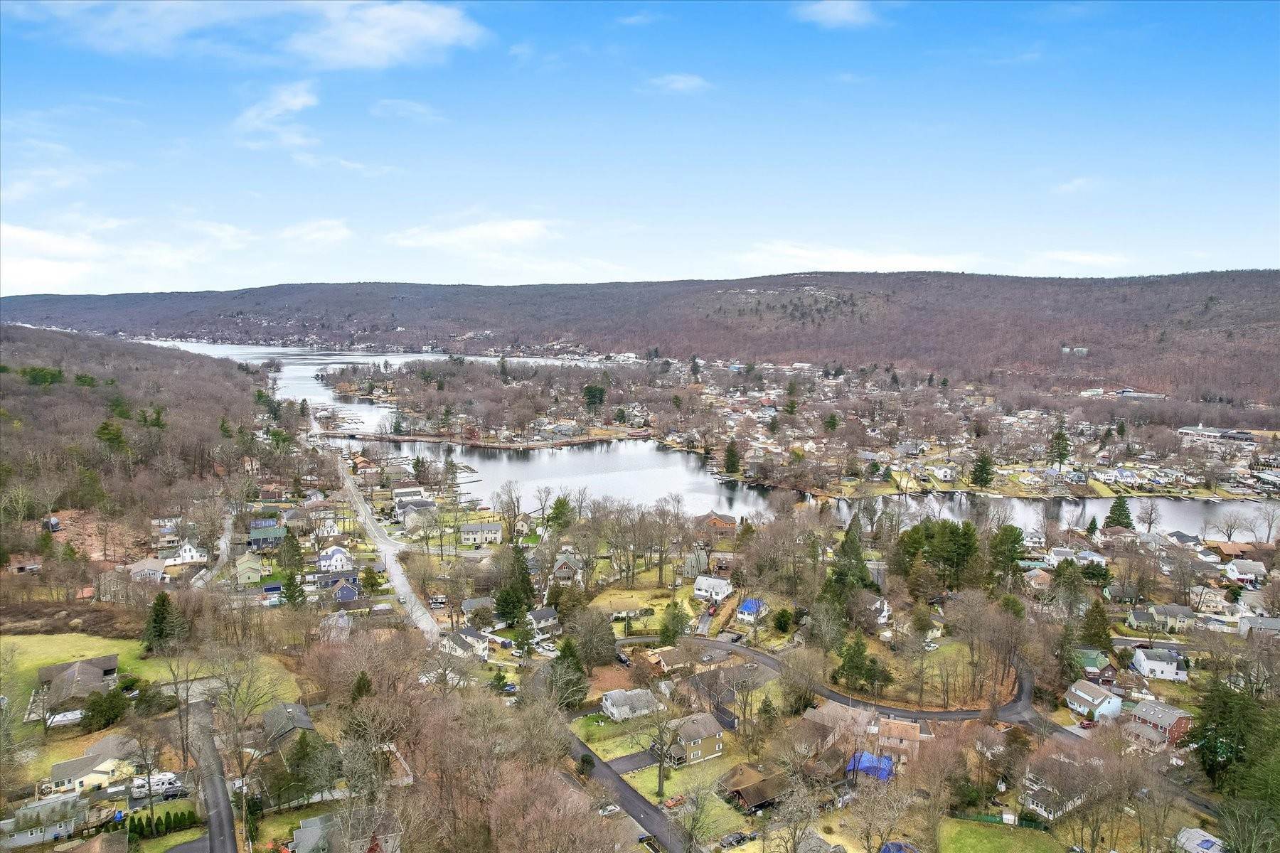 24. Single Family Homes for Sale at Turnkey Village Contemporary 5 Calvin Drive Greenwood Lake, New York 10925 United States