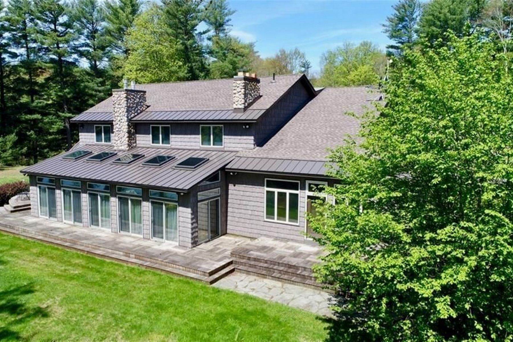 2. Single Family Homes for Sale at Gillman Pond 4 Philwold Road Forestburgh, New York 12777 United States